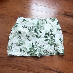 Abercrombie and Fitch Green and White Floral A-Line Skirt Size Large
